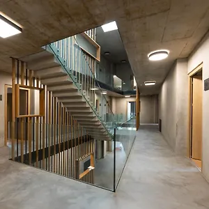 Living Aparthotel